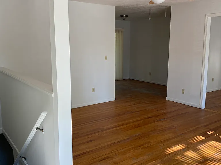 13126 Sycamore Ave — Photo 6