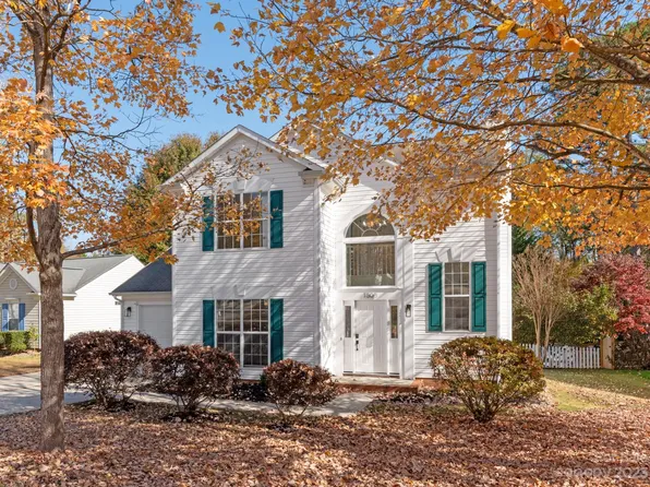 1808 Sugar Hollow Dr, Charlotte, NC 28214