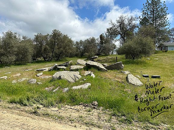 Front Rt Corner & Wtr Meter