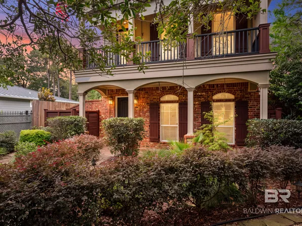 365 S Section St, Fairhope, AL 36532