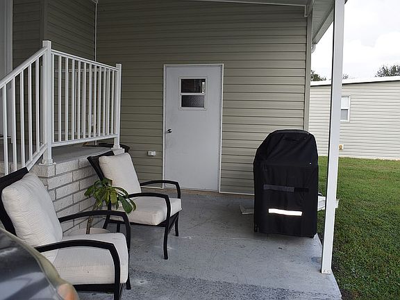 Shed, patio area
