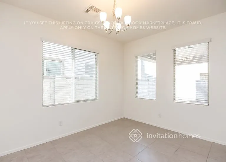 1280 E Palomino Way — Photo 8