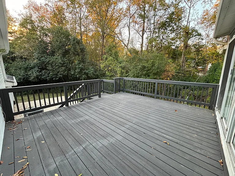 1603 Van Dyke Dr — Photo 3