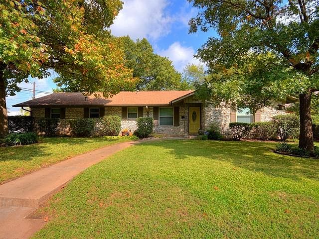 1st image of 2708 Thrushwood Dr