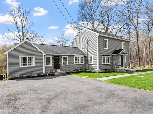 31 Manor Rd, Bolton, MA 01740