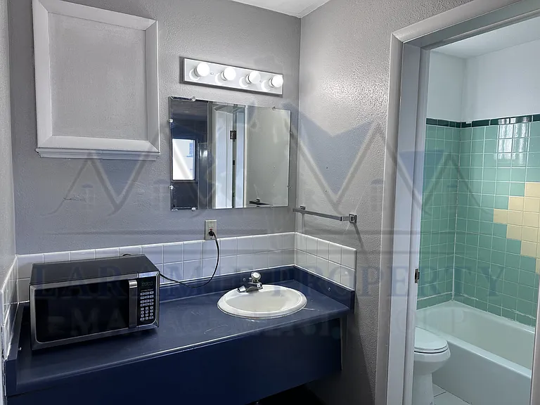 The W Apartments — Photo 21