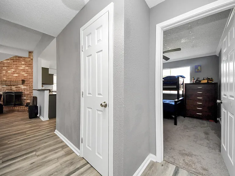 11031 Kirkmead Dr — Photo 22