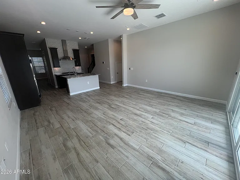 21837 N 62nd St — Photo 10