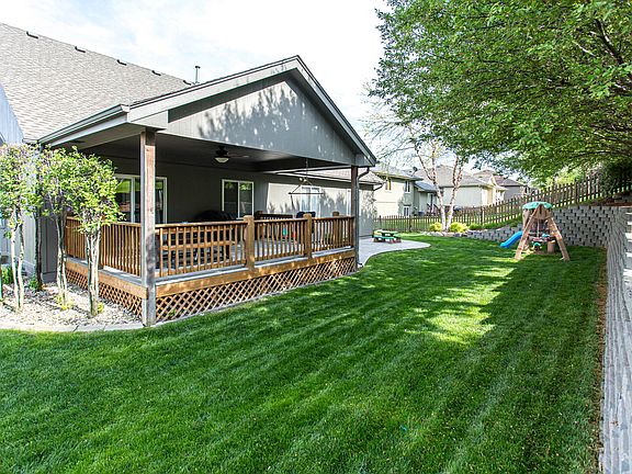 3rd image of 3312 N 196th Ave