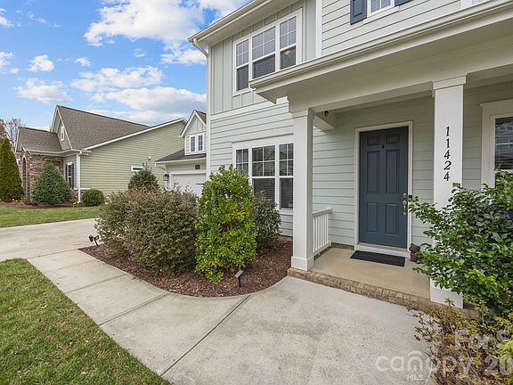 4th image of 11424 Fullerton Place Dr NW