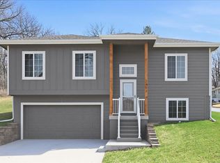 2403 N Broadway St, Council Bluffs, IA 51503