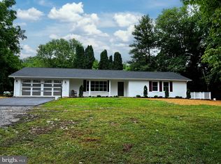 12696 Leetown Rd, Kearneysville, WV 25430