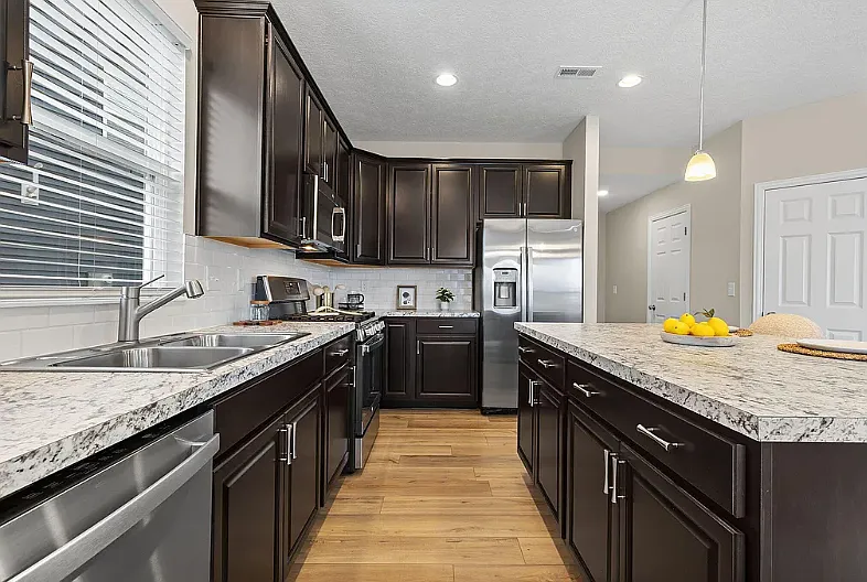 3 bed, 1908 sqft, $2,850 — Photo 4