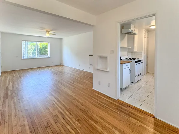 2301 Oak St #B, Santa Monica, CA 90405