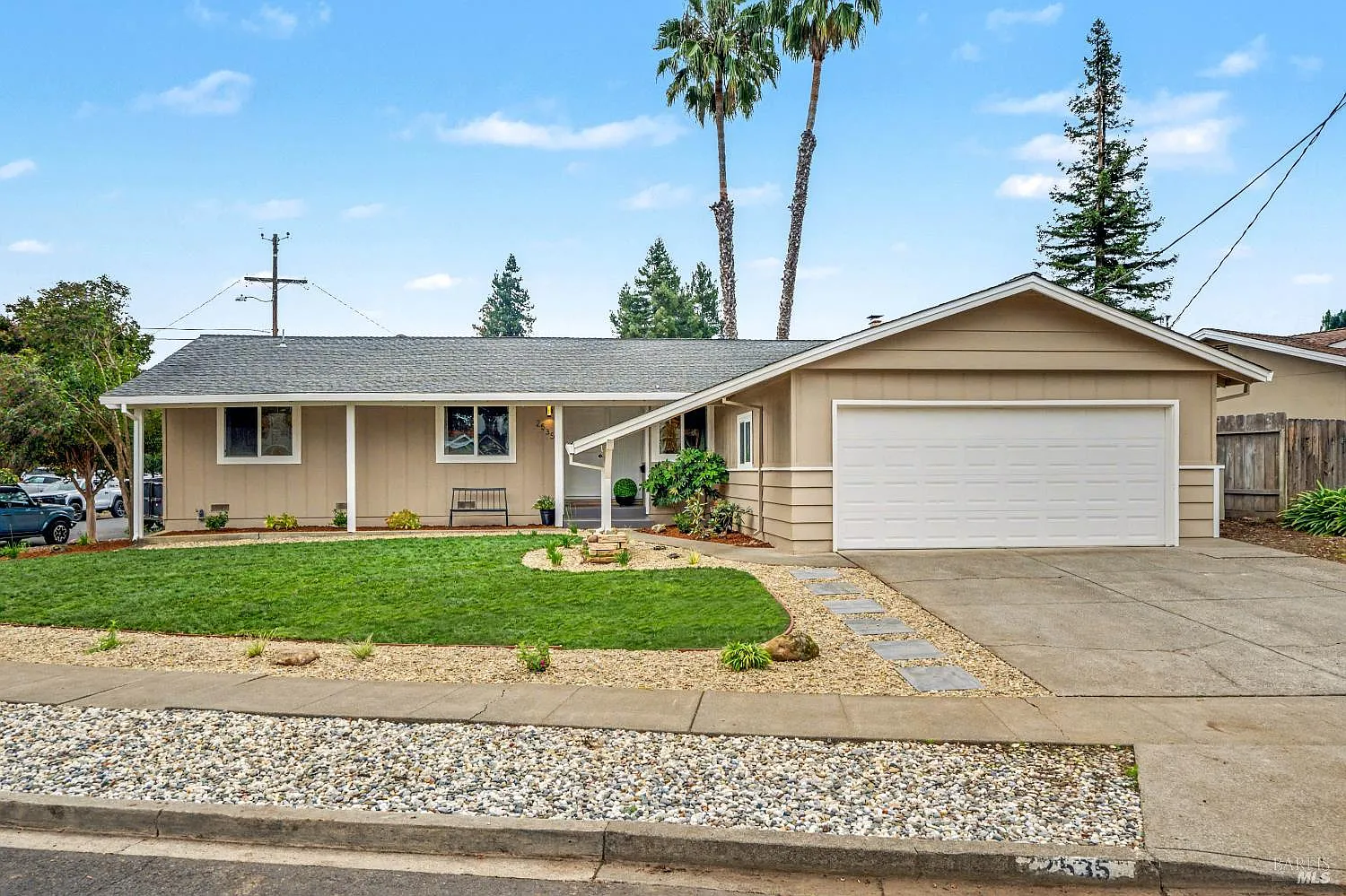 2535 Patricia Drive - 3bd/2ba, 1,571 sqft - in Napa, CA