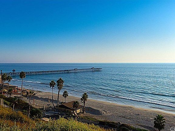 San Clemente Pier Bowl