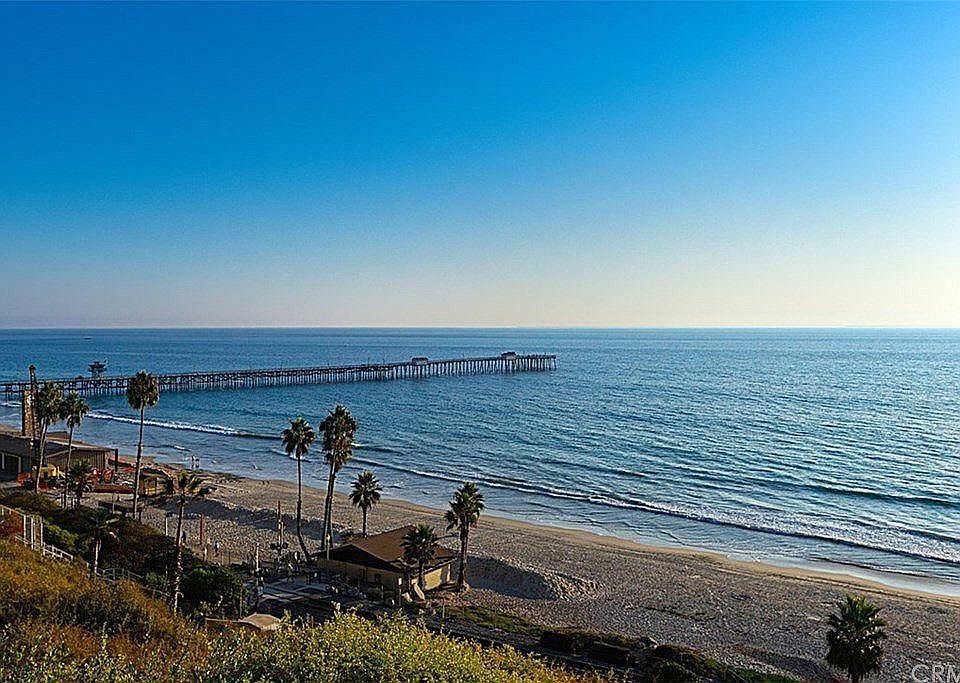 San Clemente Pier Bowl