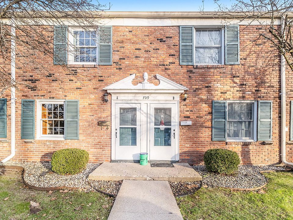 1st image of 709 Garland Cir