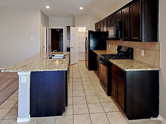 2nd image of 7948 Mosspark Ln