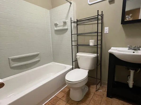 208 E Howard St #1, Hibbing, MN 55746