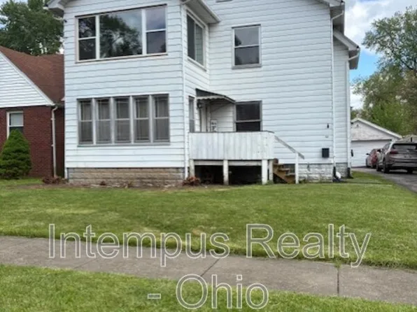 43 Manchester Ave, Youngstown, OH 44509