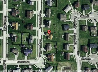 208 Valley Meadows Ln, Kendallville, IN