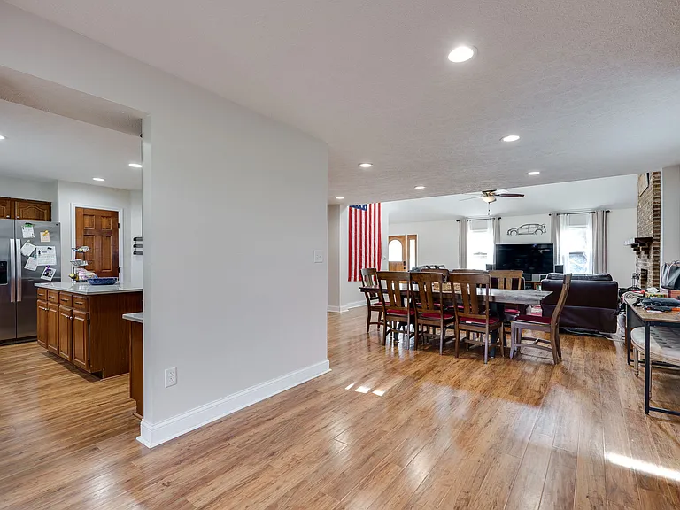 4078 Margate Dr — Photo 15