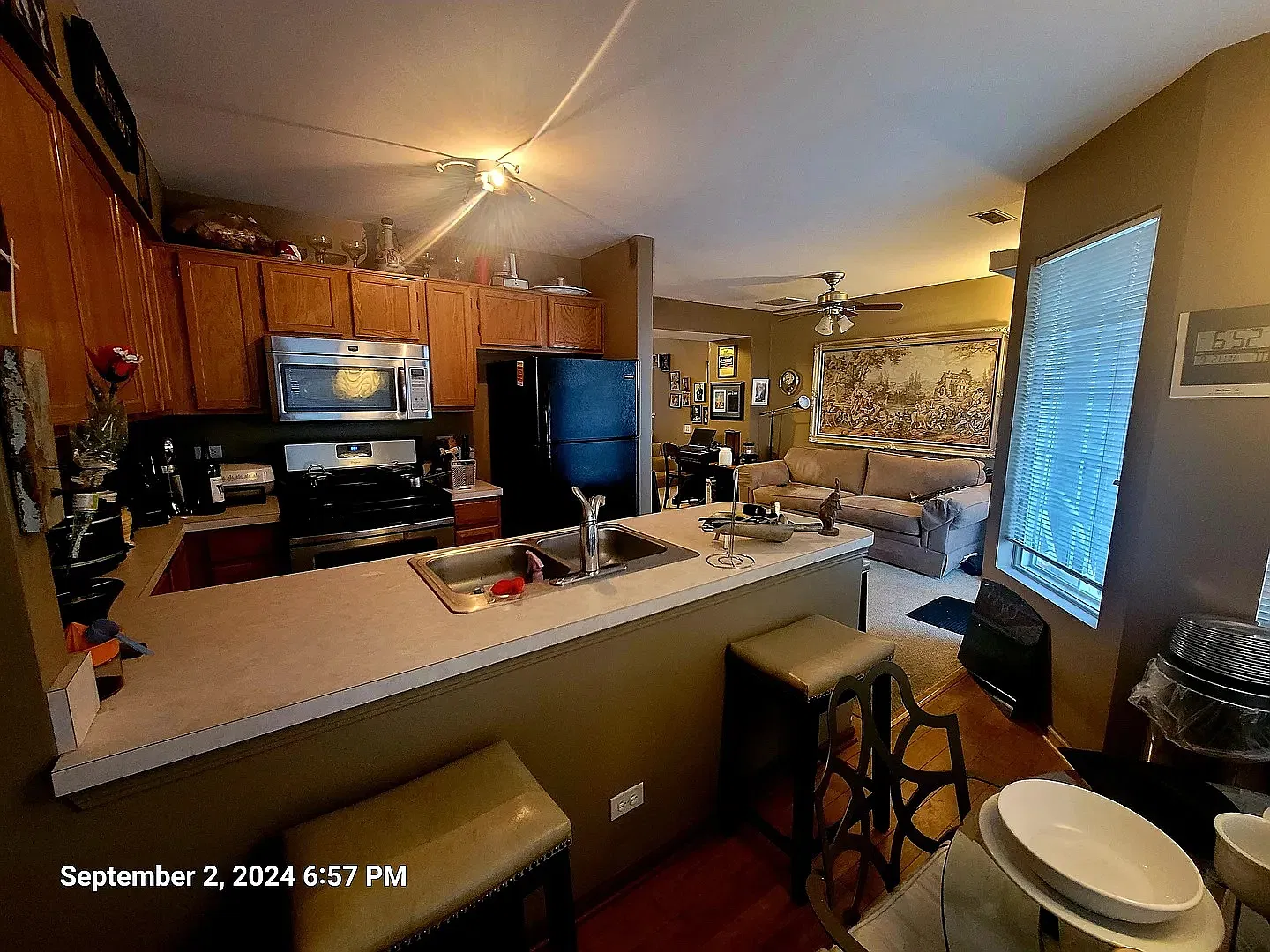 2 bed, 1422 sqft, $2,300 — Photo 4