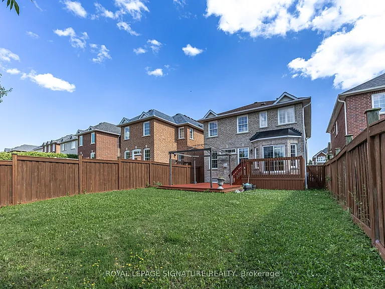 44 Selby Dr — Photo 46