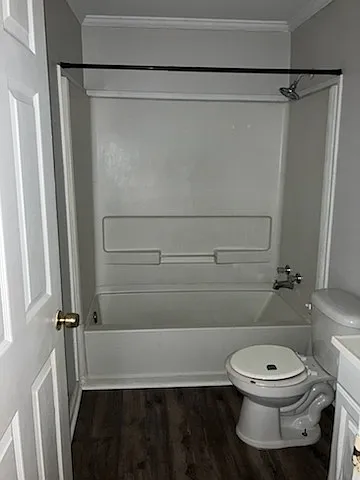 301 E Guilford St #A — Photo 7