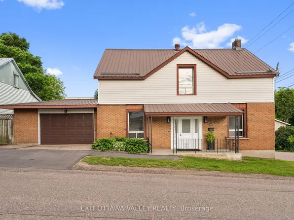 164 Maple Ave, Pembroke, ON K8A 1L2