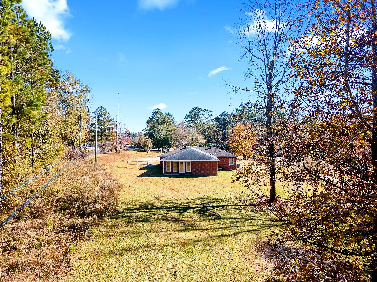 4 bed, 2428 sqft, $2,300 — Photo 4