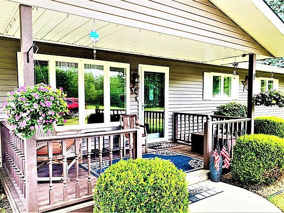 4th image of 9232 Granville Ln