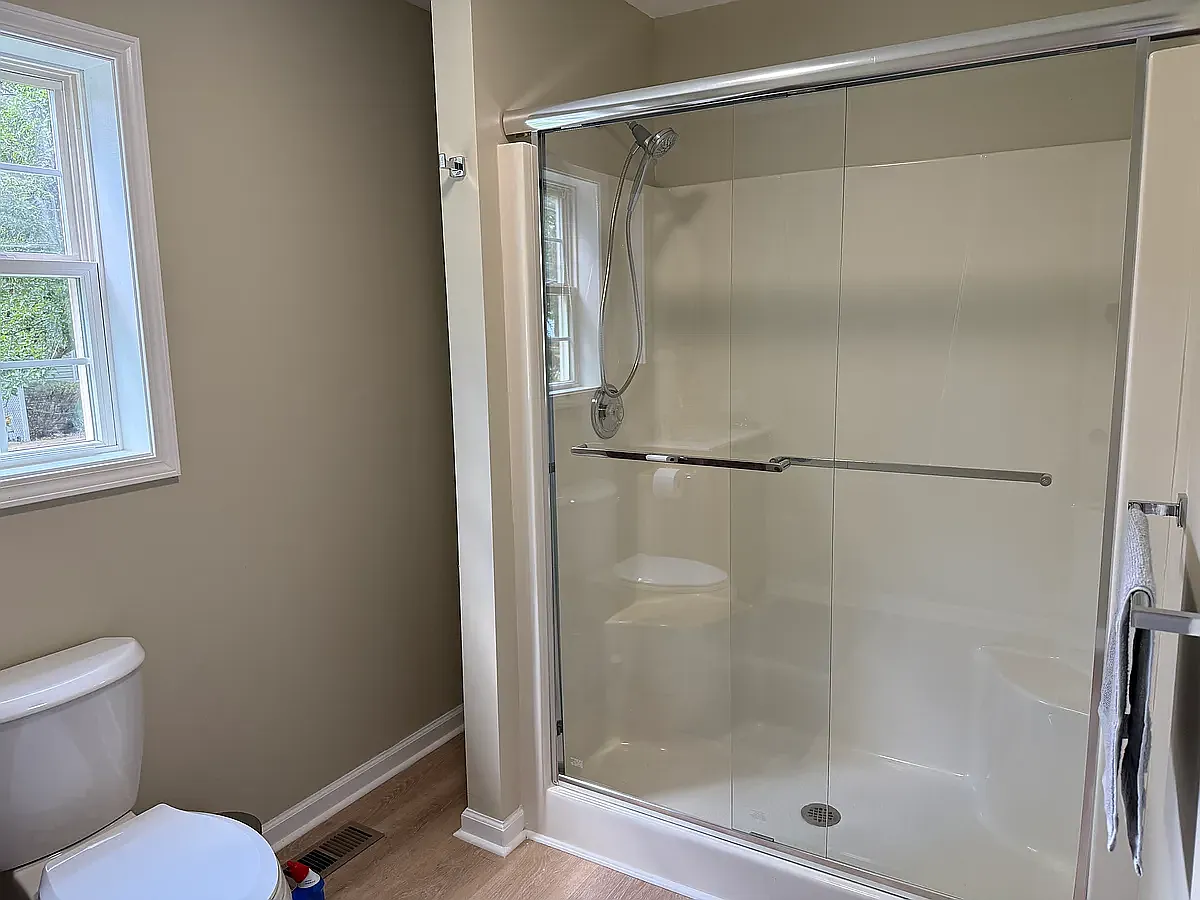 4 bed, 3360 sqft, $850 — Photo 4