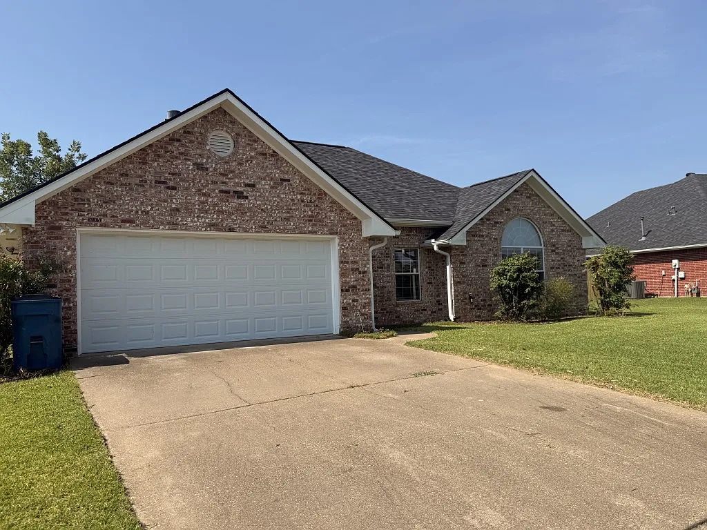 3 bed, 1572 sqft, $1,695 — Photo 3