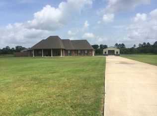 922 W Houston River Rd, Sulphur, LA 70663