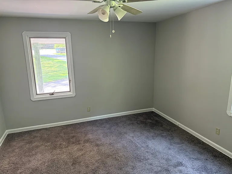 511 E Royalton Rd — Photo 19
