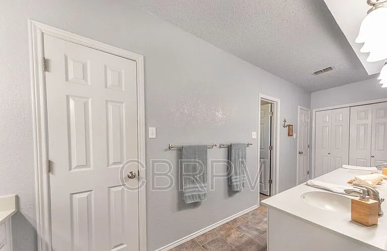 3620 93rd St — Photo 19
