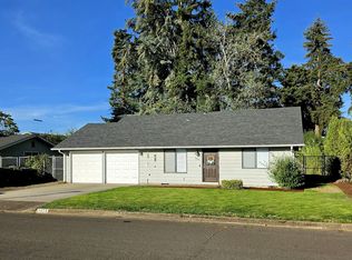 2456 Carbona St, Eugene, OR 97404