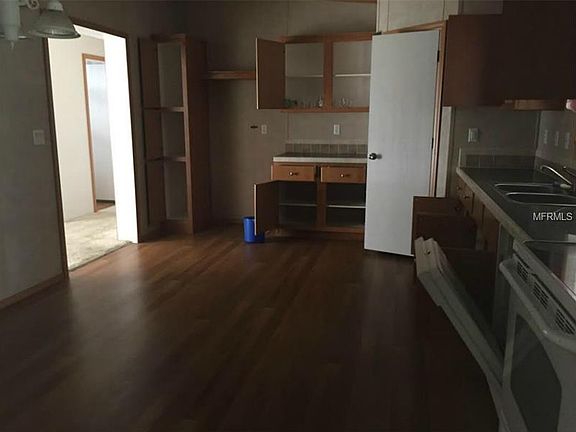 5th image of 25017 Begonia Ct