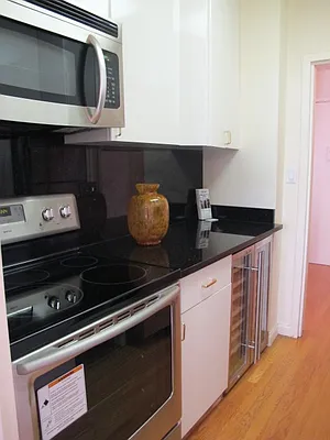 Sold by Aidonis Realty | media 15