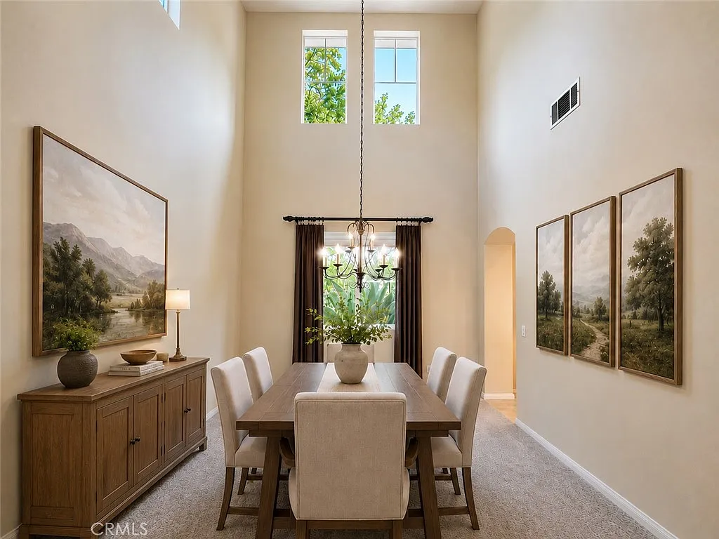 3 bed, 2.5 bath, 2784 sqft, $3,800 — Photo 4