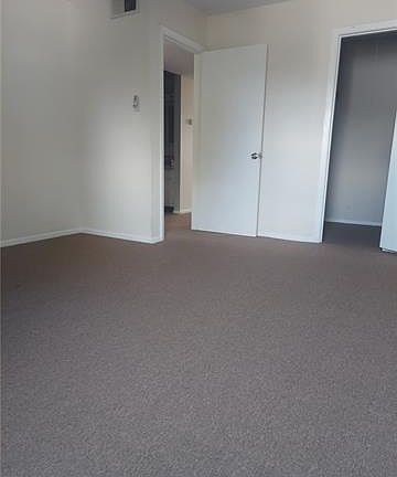 3rd image of 4051 Alberta St APT D