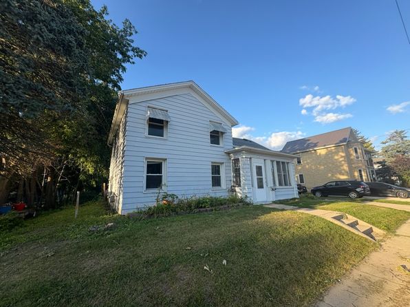 179 W Oak Grove St