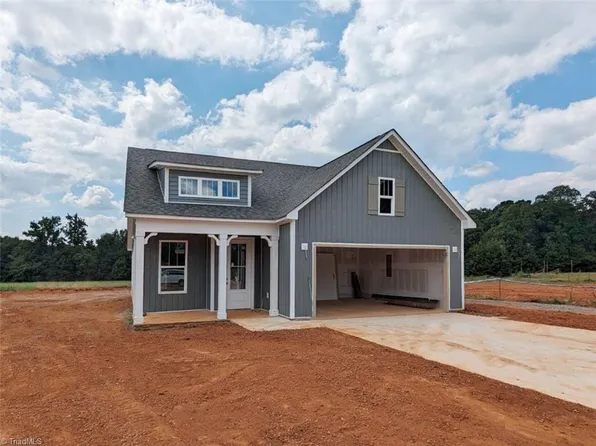 4136 Ralph Holt Ct, Snow Camp, NC 27349
