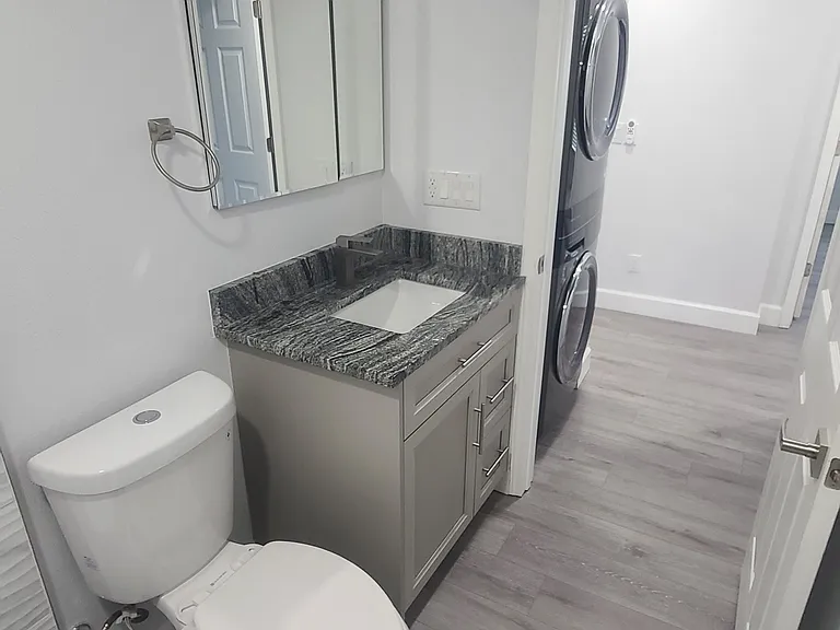 1815 N Banana River Dr — Photo 32