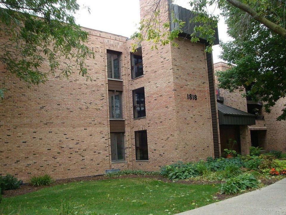 1st image of 1818 E Shorewood Blvd Unit 107