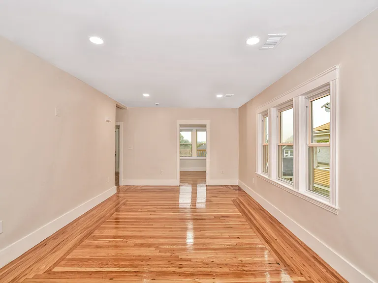 30-32 Westmore Rd #2 — Photo 22