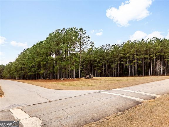 5th image of 1068 Hesters Ferry Rd