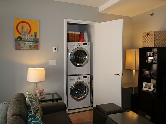5th image of 560 Carroll St APT 6C